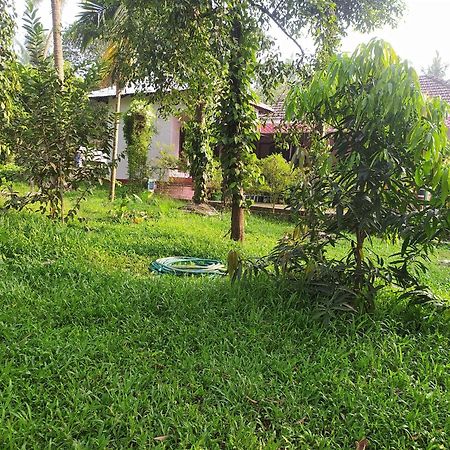 Runnin Airport - Homestay Gurpur Extérieur photo