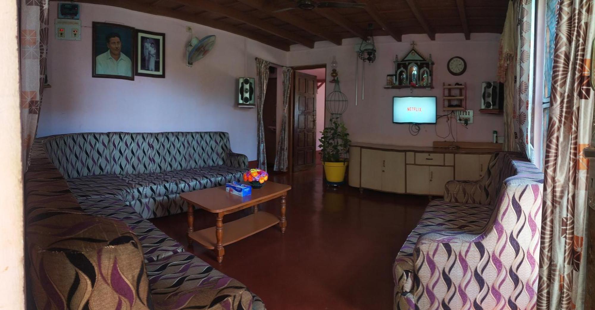 Runnin Airport - Homestay Gurpur Extérieur photo